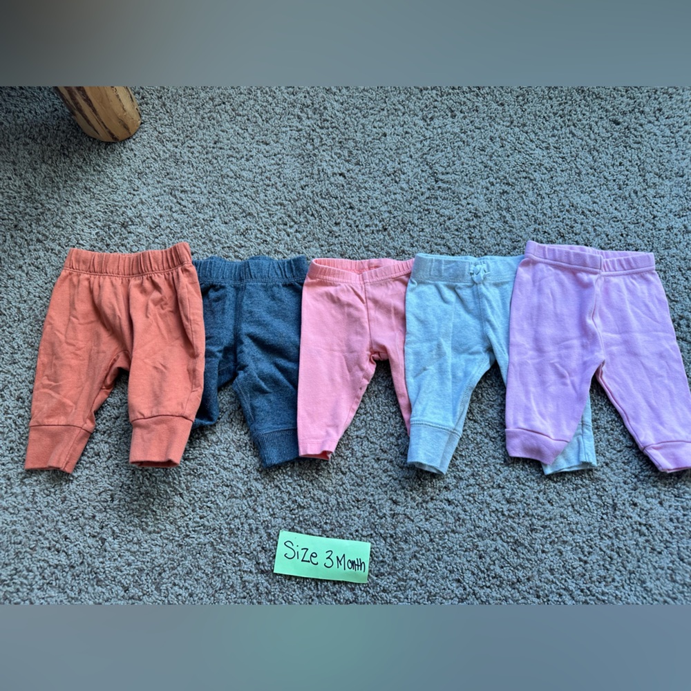 Baby pants bundle-5 items - Picture 4 of 5